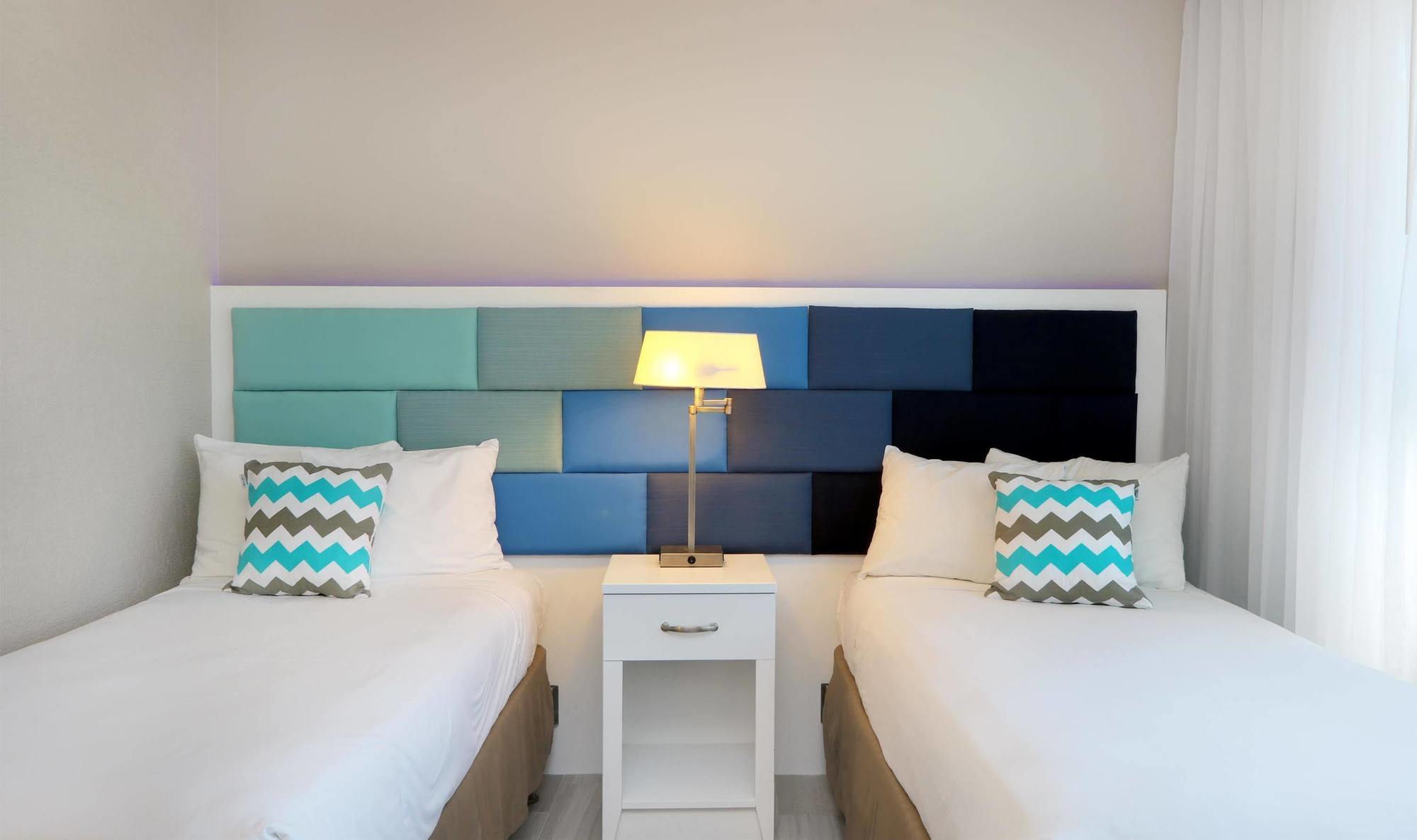 Quality Inn El Portal San Juan Eksteriør bilde